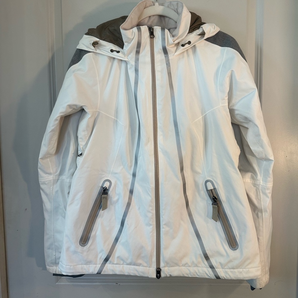 Athleta White & Silver Ski/Snow recycled Down Filled Wool Blend Full Zip coat, M